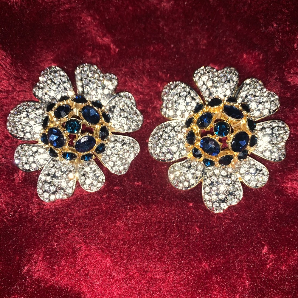 Sparkling Pin each $25